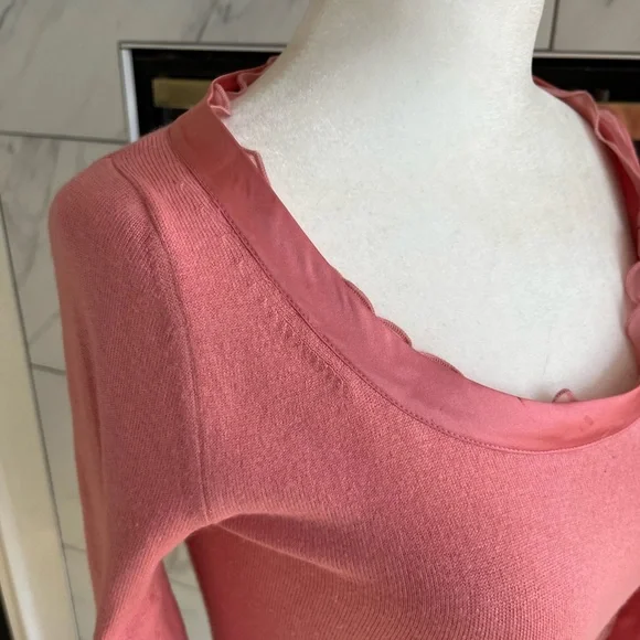 Banana Republic lightweight coral sweater with stain ribbon - Picture 6 of 13